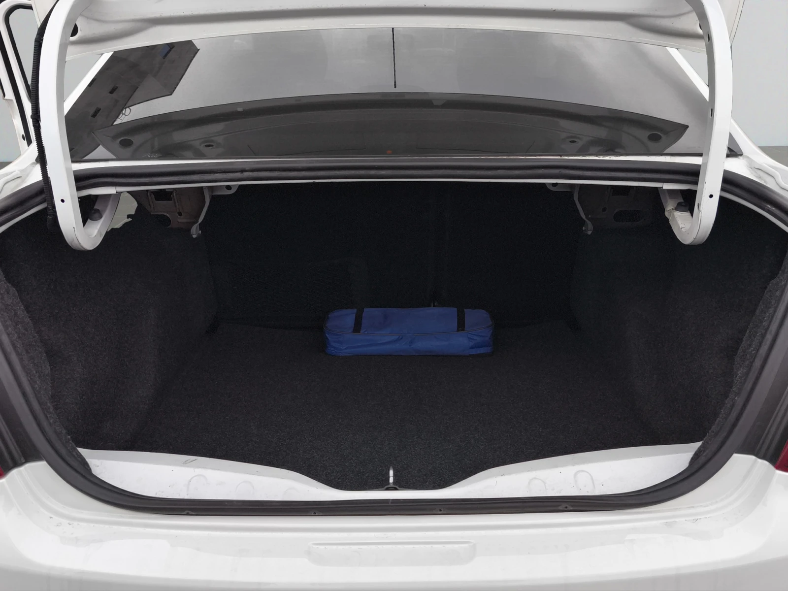 Peugeot 301 ALLURE 1, 5 BlueHDi 102 BVM6 E6 // 2008090 | Mobile.bg � ����������� 14