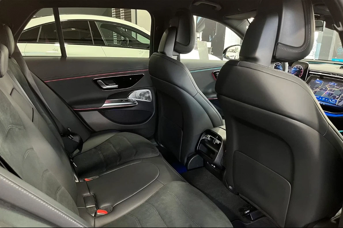 Mercedes-Benz E 450 T-Modell* 4Matic* HYPERSCREEN* AMG* Digital Light* - изображение 6