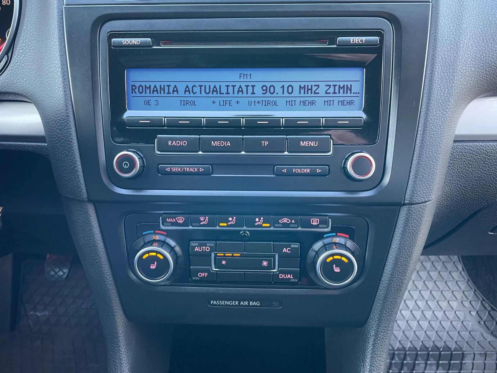 VW Golf 2.0TDI* 140* HIGHLINE* КОЖА* FULL, снимка 17 - Автомобили и джипове - 53434372