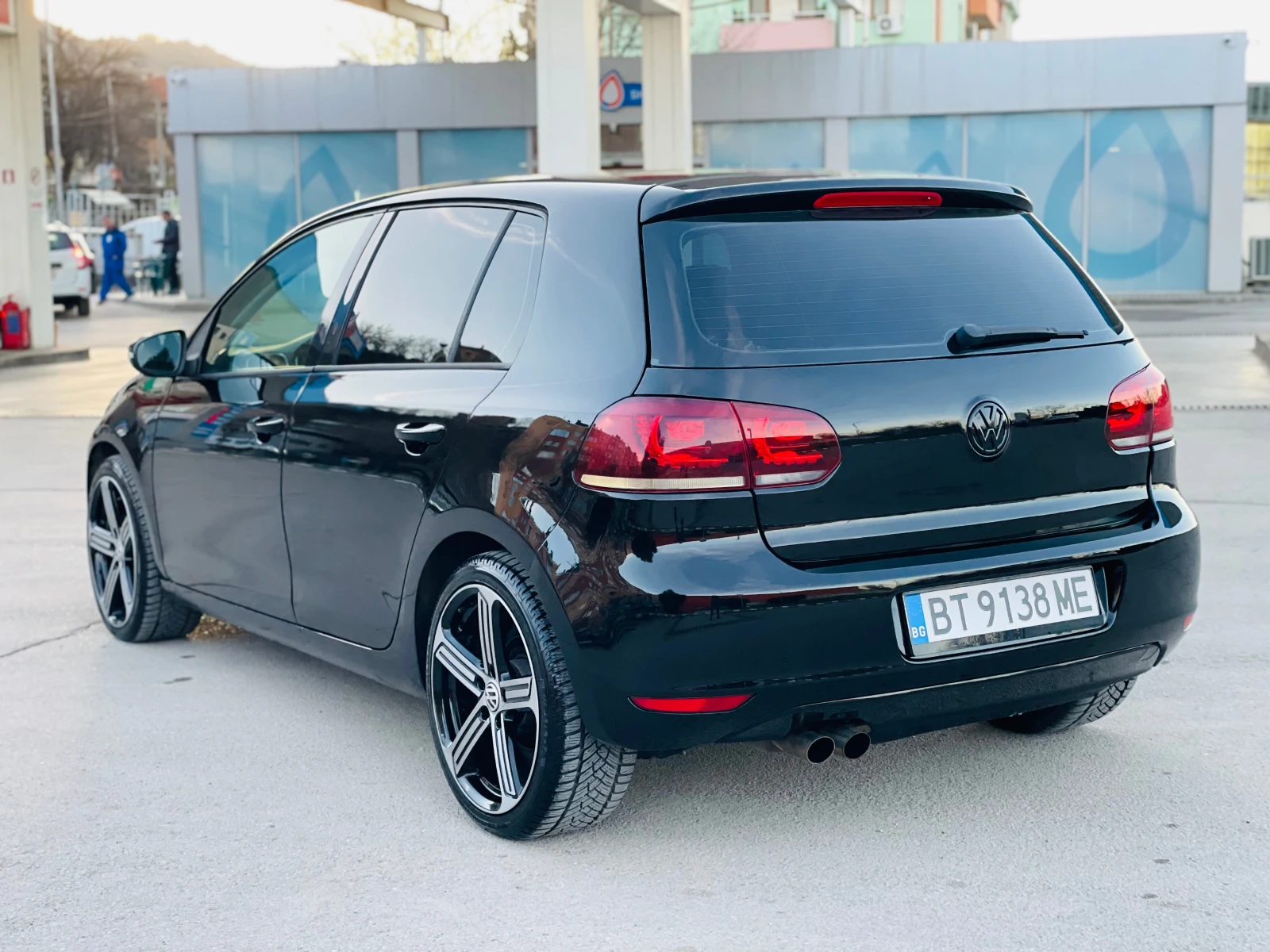 VW Golf 2.0TDI* 140* HIGHLINE* КОЖА* FULL, снимка 6 - Автомобили и джипове - 53434372