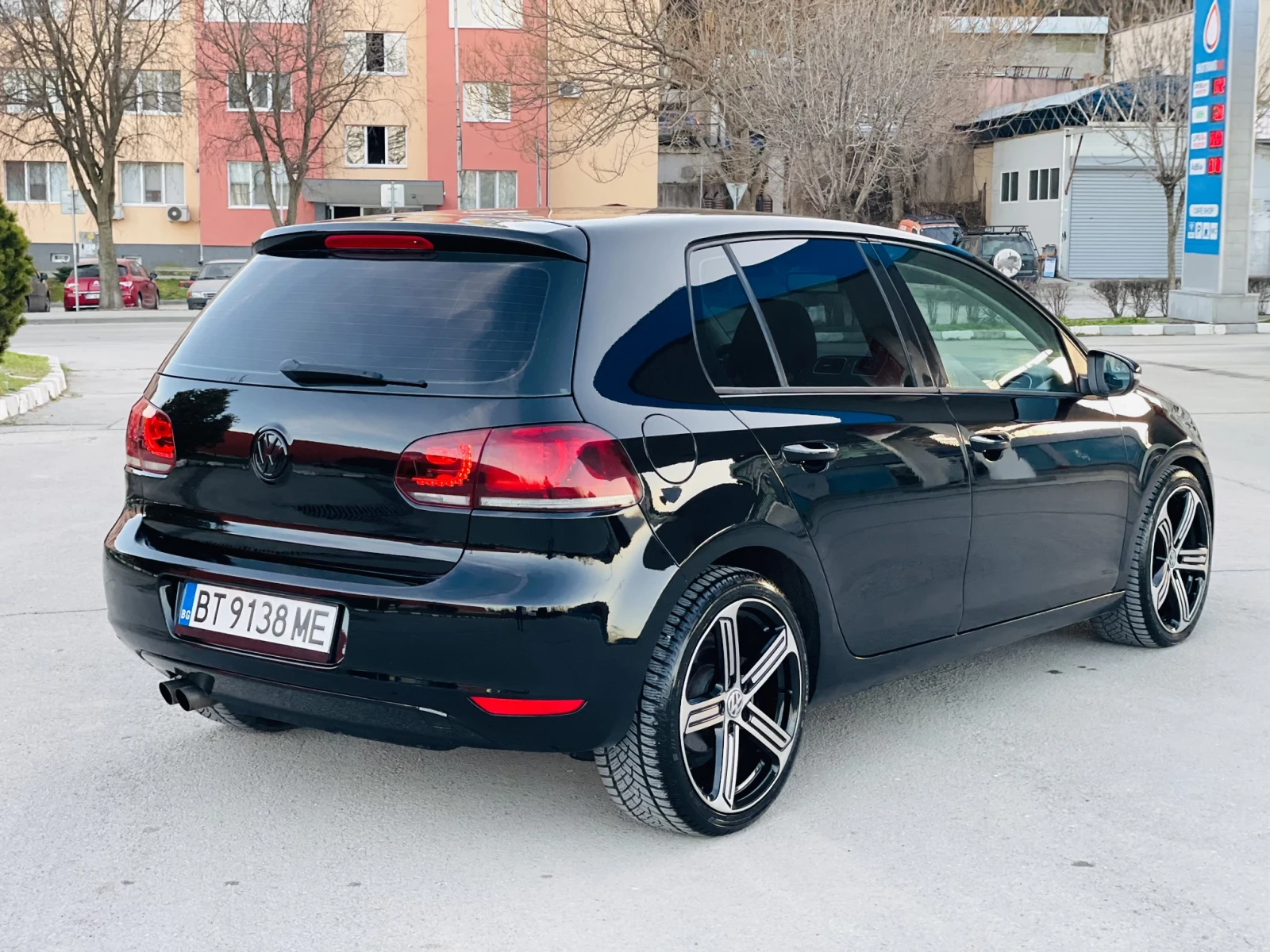 VW Golf 2.0TDI* 140* HIGHLINE* КОЖА* FULL, снимка 8 - Автомобили и джипове - 53434372