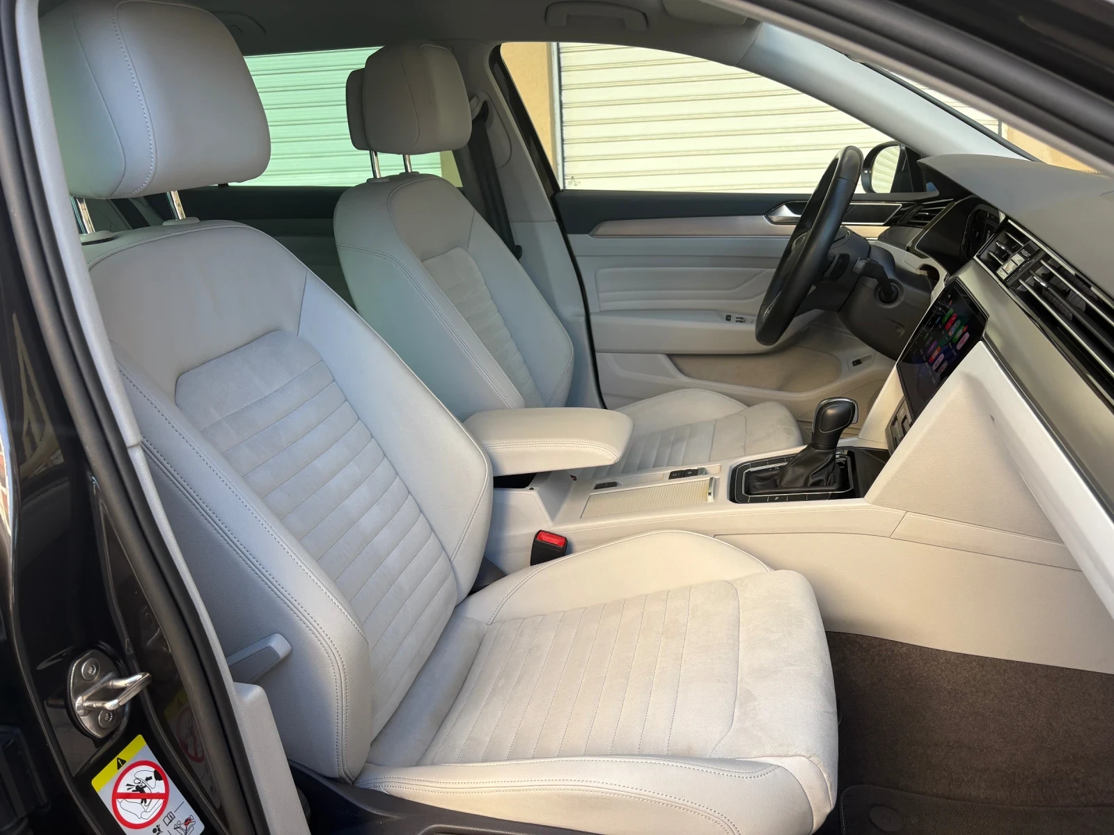 VW Passat Elegance, Digital, 4Motion, Сервизна История, снимка 11 - Автомобили и джипове - 53838363