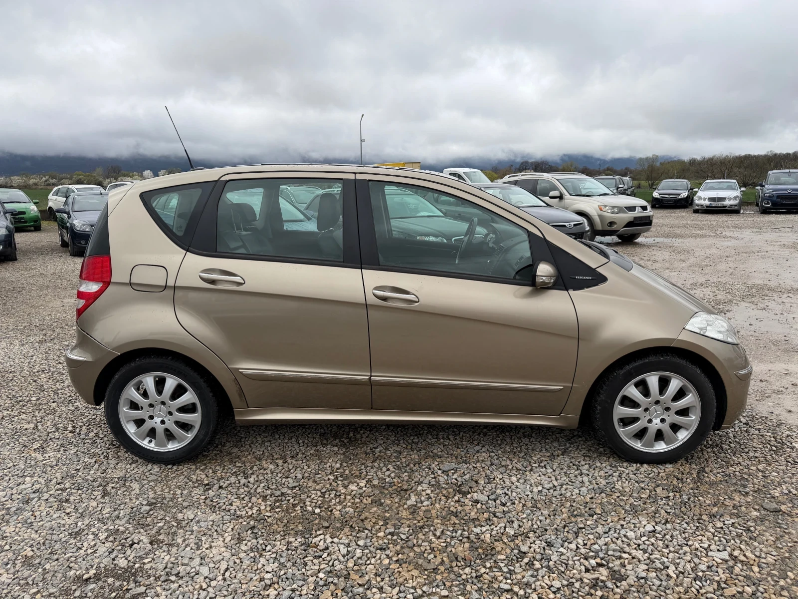 Mercedes-Benz A 200 2.0D-140PS-АВТОМАТИК, снимка 4 - Автомобили и джипове - 54199058