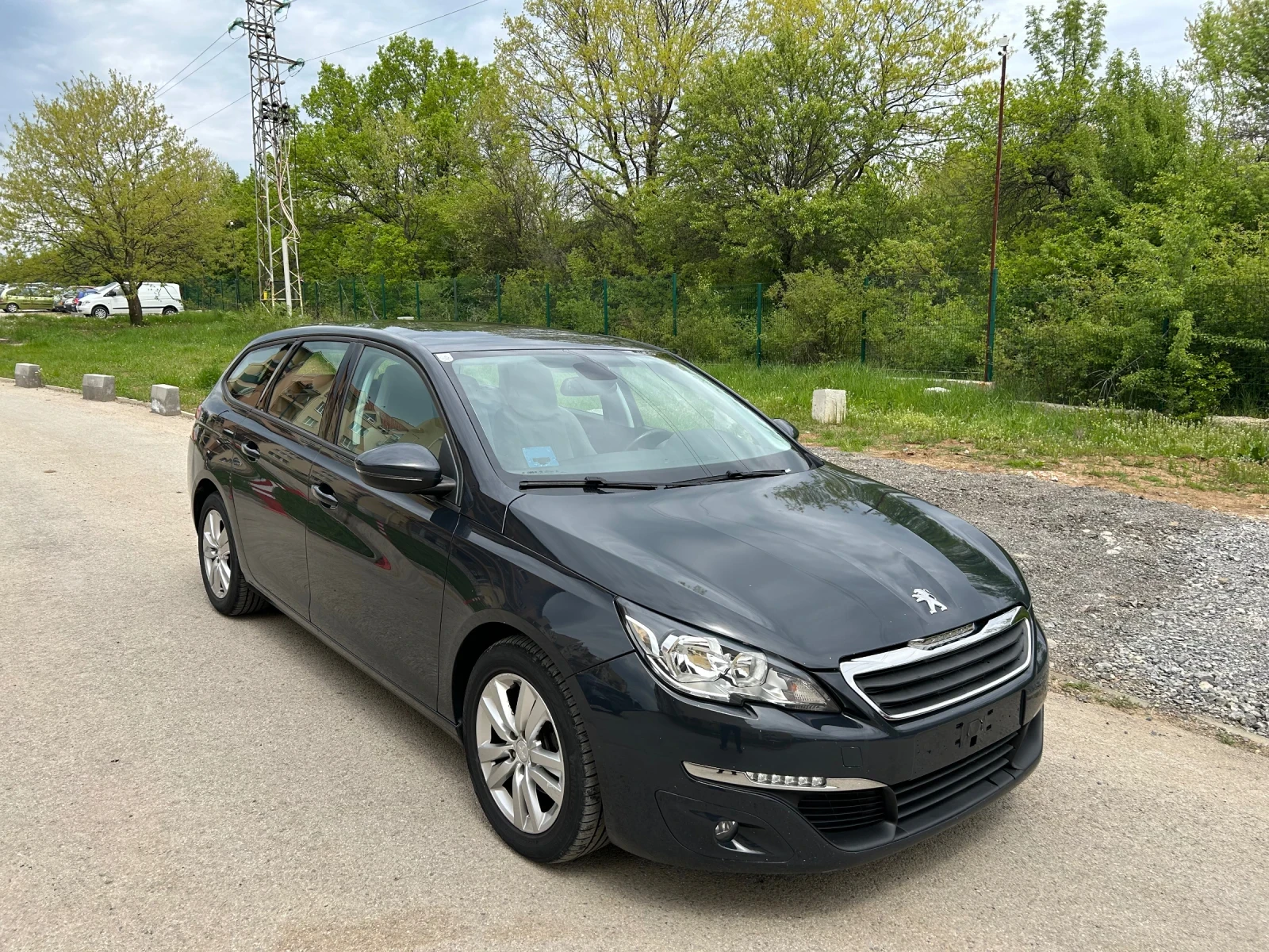 Peugeot 308 1.2i Automat Evro6, снимка 3 - Автомобили и джипове - 54523454