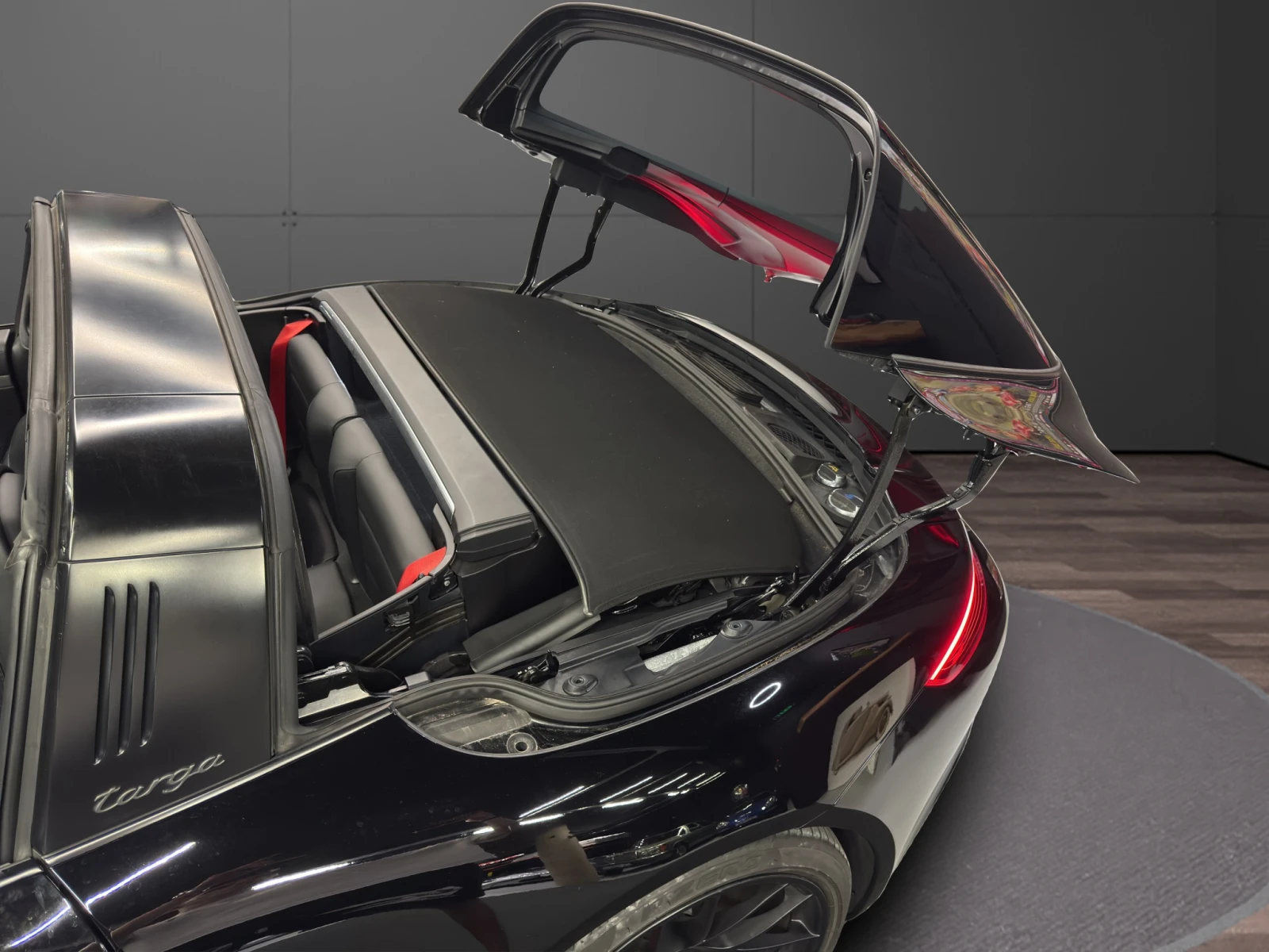 Porsche 911 991.2 GTS Targa, снимка 16 - Автомобили и джипове - 54986363