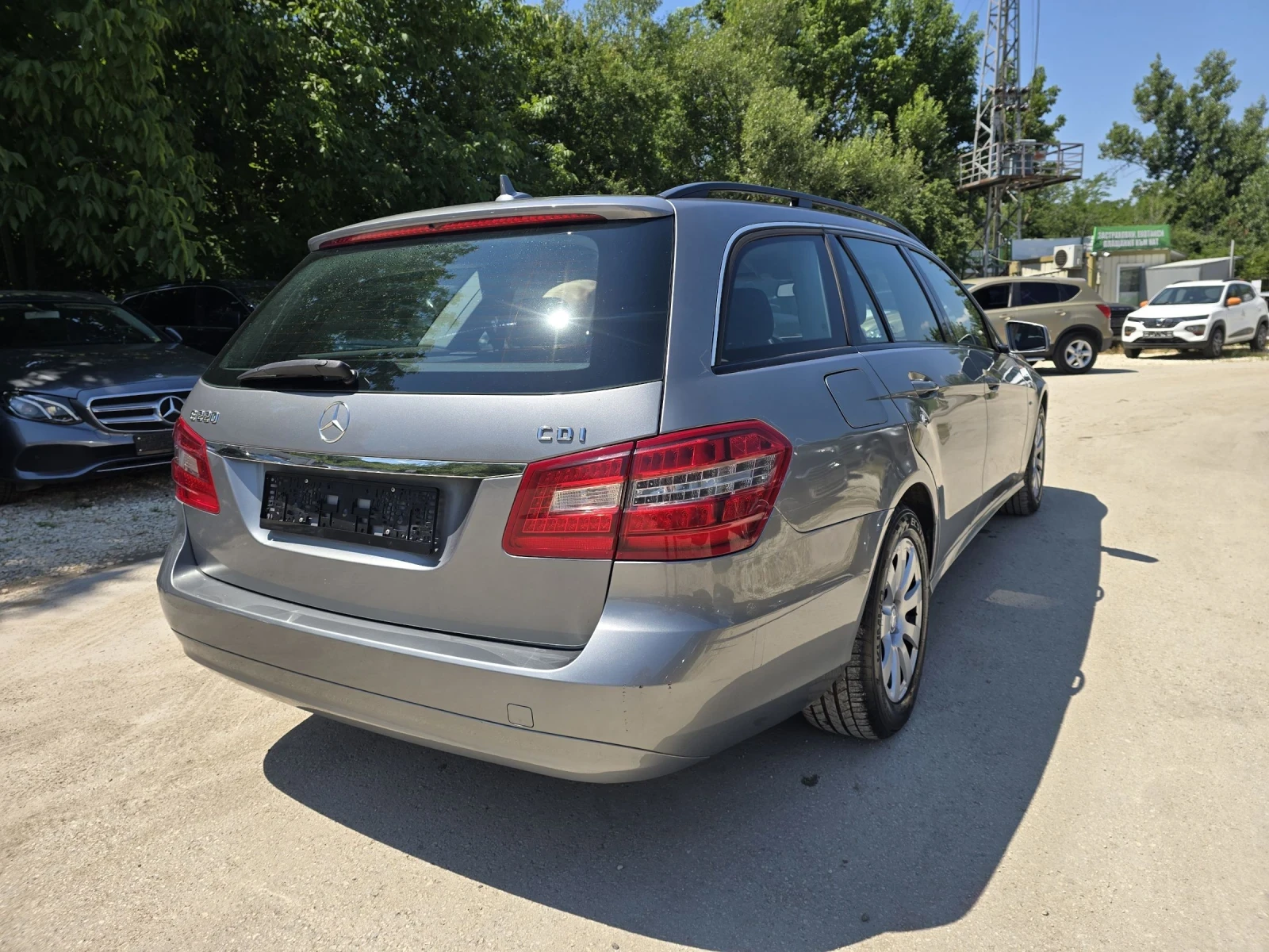 Mercedes-Benz E 220 2.2.2CDI 170к.с Elegance , снимка 4 - Автомобили и джипове - 55059151