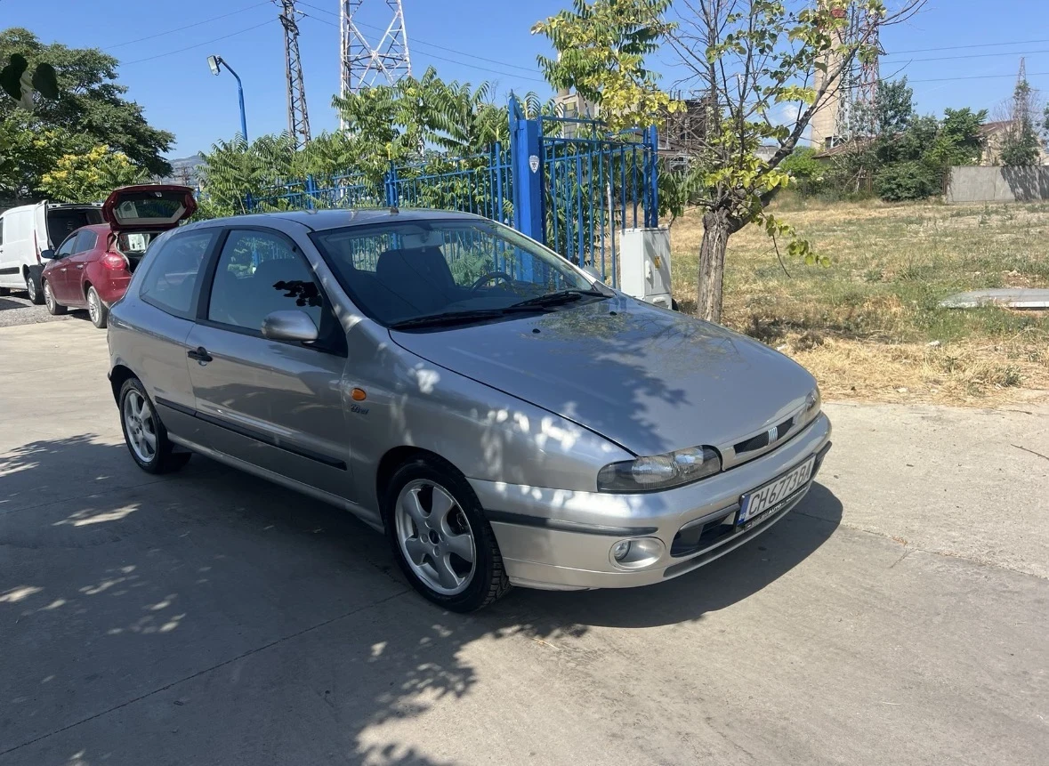 Fiat Bravo 1.6i 103кс , снимка 2 - Автомобили и джипове - 55119652