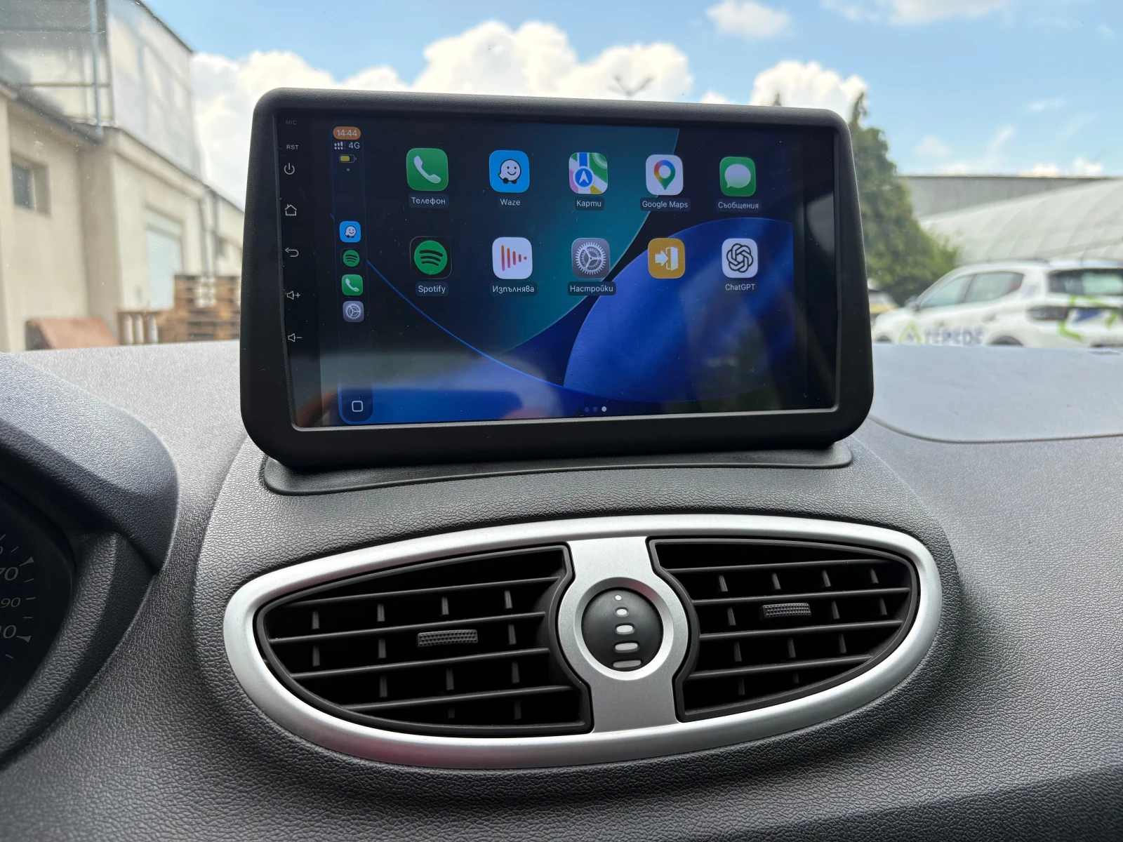 Renault Clio /CarPlay/LED/CAMERA/Heat seat/NAVI