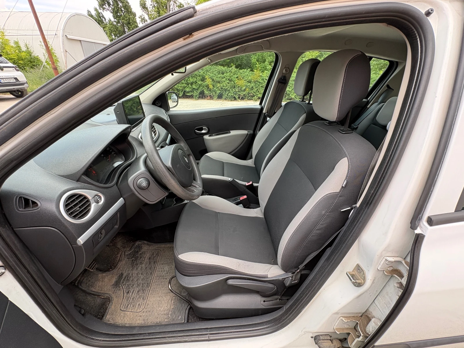 Renault Clio /CarPlay/LED/CAMERA/Heat seat/NAVI, снимка 11 - Автомобили и джипове - 55121826