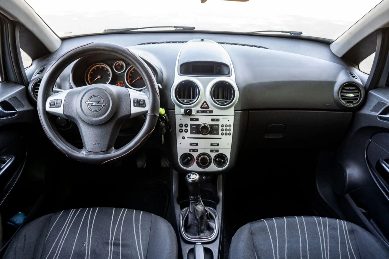 Opel Corsa Фабрична Газова уредба, снимка 10 - Автомобили и джипове - 55195468