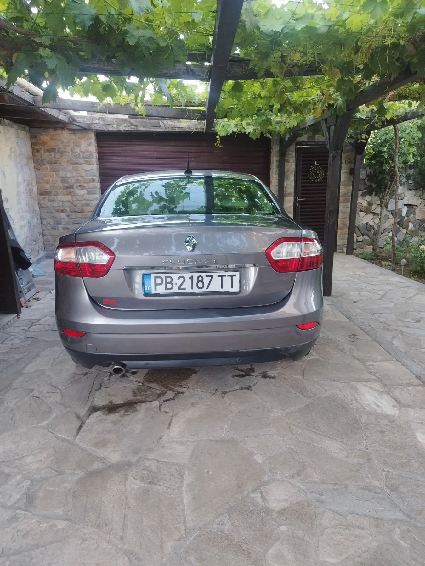 Renault Fluence, снимка 8 - Автомобили и джипове - 55412957