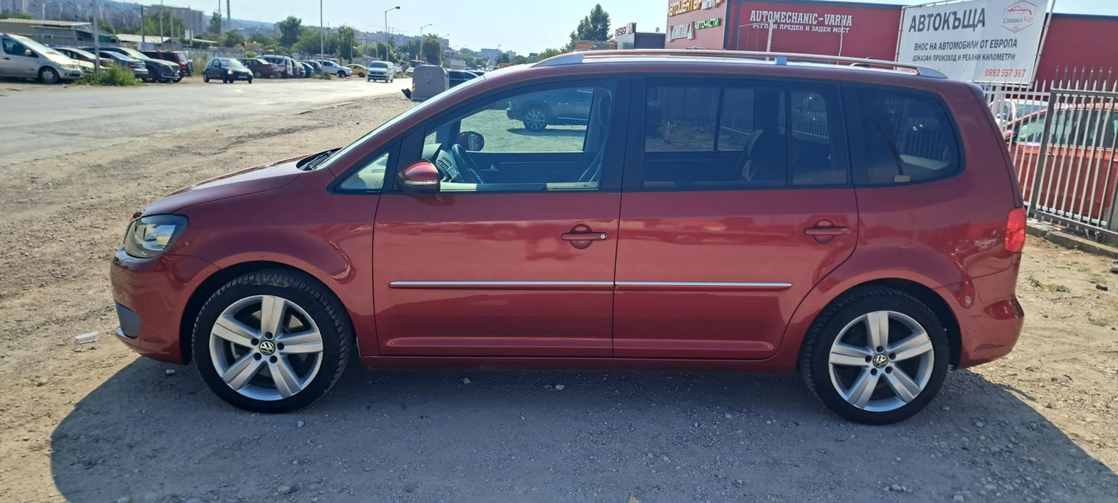 VW Touran 2.0TDI-170к.с Confort line, снимка 6 - Автомобили и джипове - 55569106