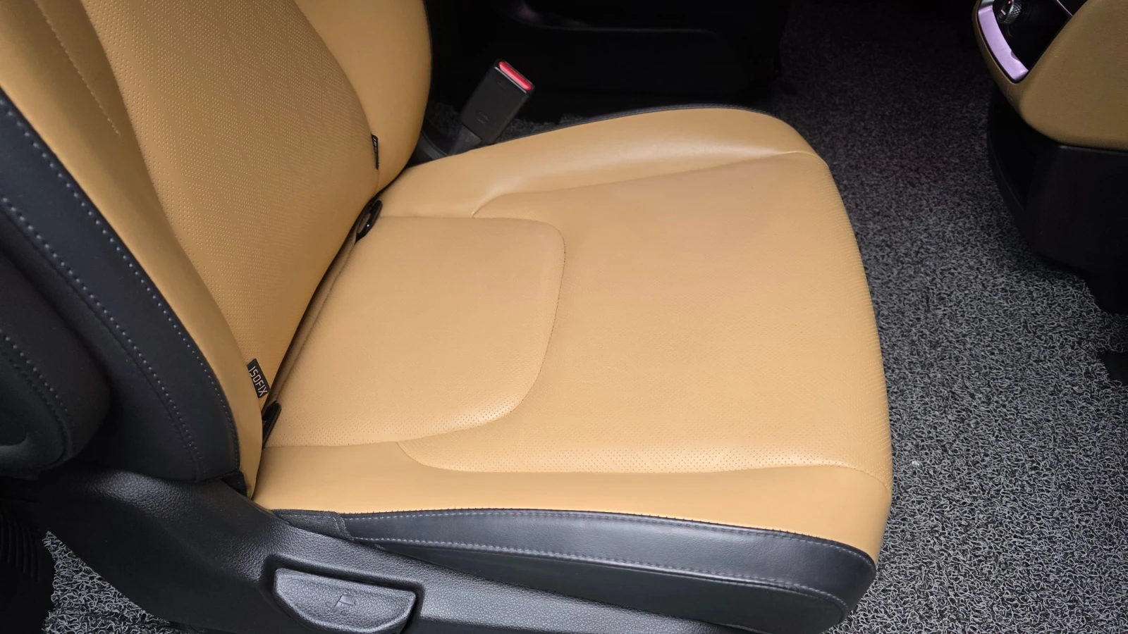 Kia Carnival PRESTIGE 2.2* ПОДГРЕВ ВОЛАН/СЕДАЛКИ* hellascars.bg, снимка 13 - Автомобили и джипове - 55597485