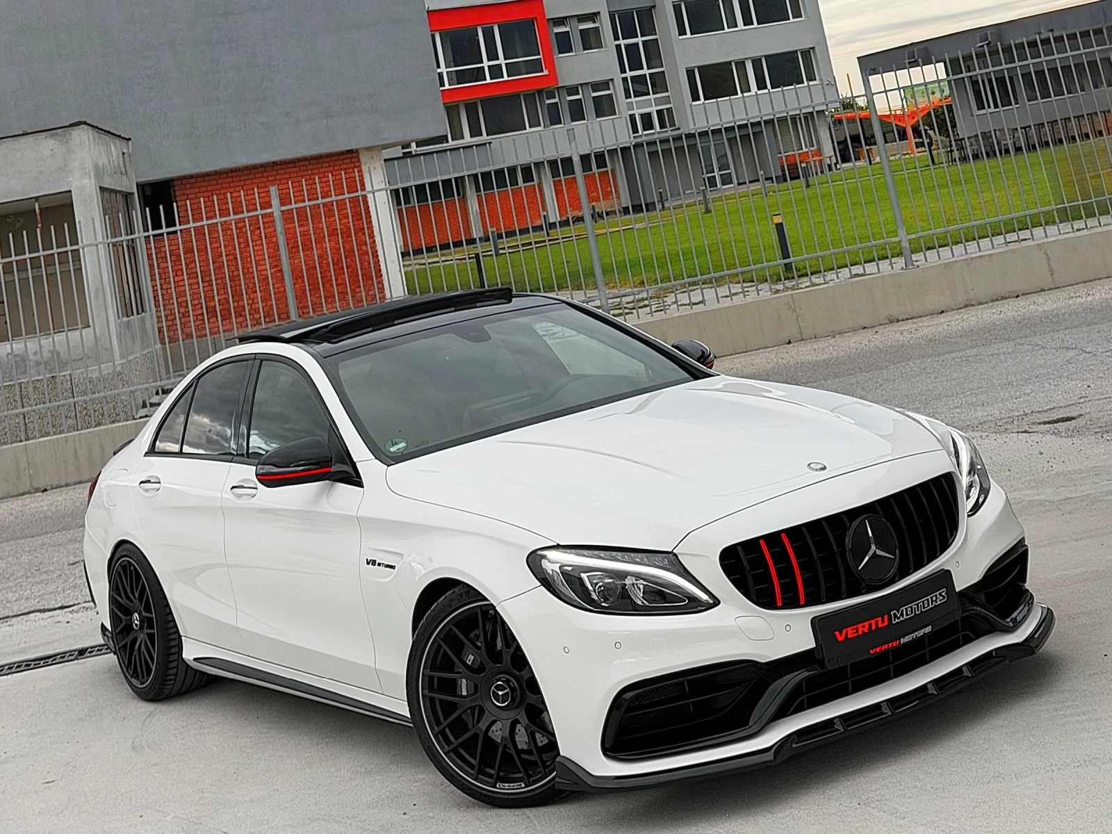 Mercedes-Benz C 63 AMG S/ STAGE 1 - 600ps/ DESIGNO/ 3xTV/ PANO/ 360 CAM/