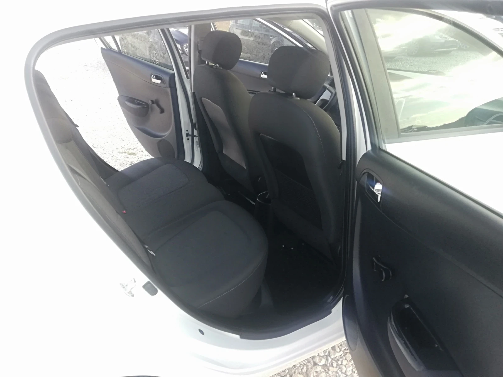 Hyundai I20 1.25i kli italia, снимка 12 - Автомобили и джипове - 56252220
