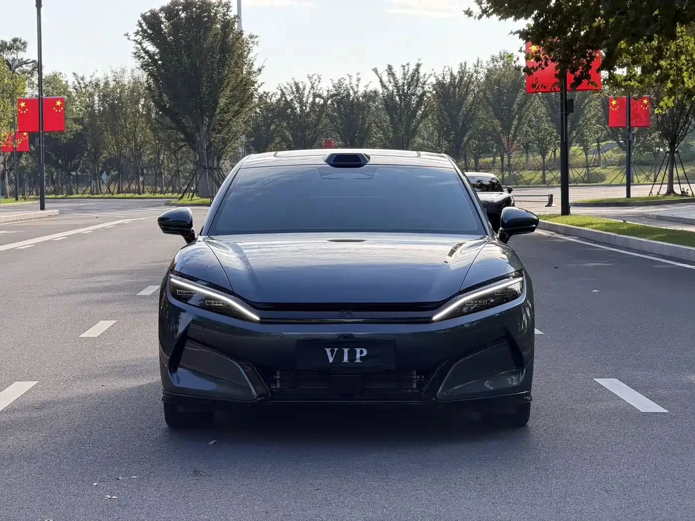 BYD HAN, снимка 6 - Автомобили и джипове - 56686262