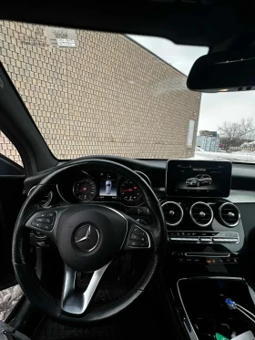 Mercedes-Benz GLC 300 * CARFAX * БЕЗ ПЪРВОНАЧАЛНА ВНОСКА, снимка 2