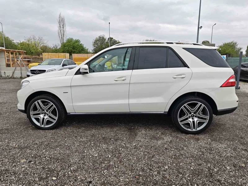 Mercedes-Benz ML 350 EXCLUSIVE AMG, снимка 8 - Автомобили и джипове - 50748267