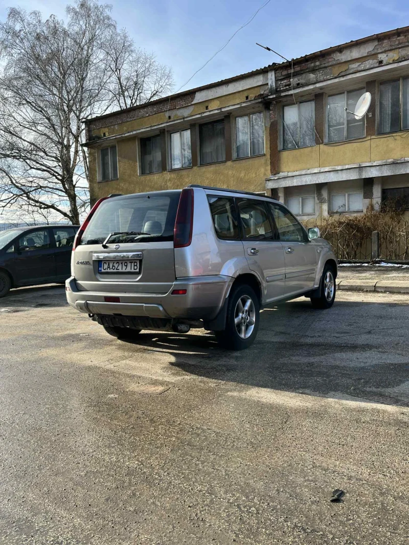 Nissan X-trail 2.0 дизел 2005 г, снимка 3 - Автомобили и джипове - 53046872
