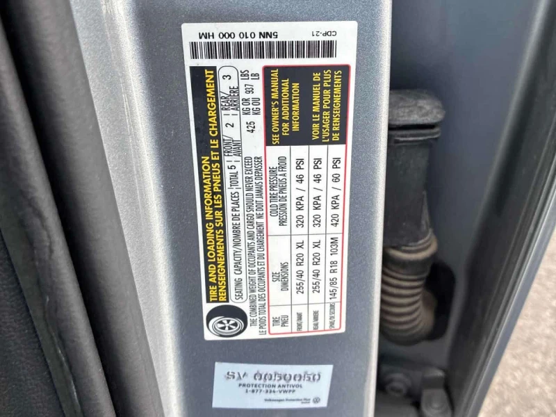 VW Tiguan * Highline R Line * CARFAX * ЦЕНА ДО БГ, снимка 11 - Автомобили и джипове - 53537816