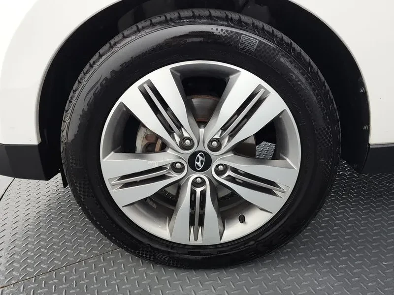 Hyundai Tucson 2Wd Smart Special, снимка 12 - Автомобили и джипове - 55098848