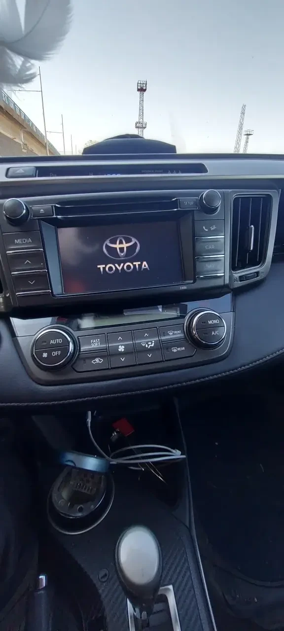 Toyota Rav4 DCAT , снимка 4 - Автомобили и джипове - 55676421