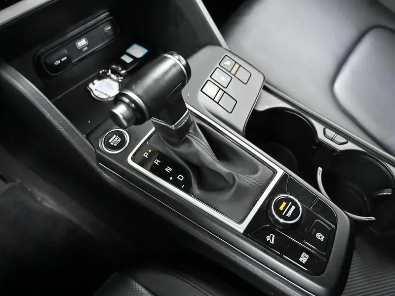 Kia Sportage Diesel 2.0 4Wd Trendy, снимка 8 - Автомобили и джипове - 56126610