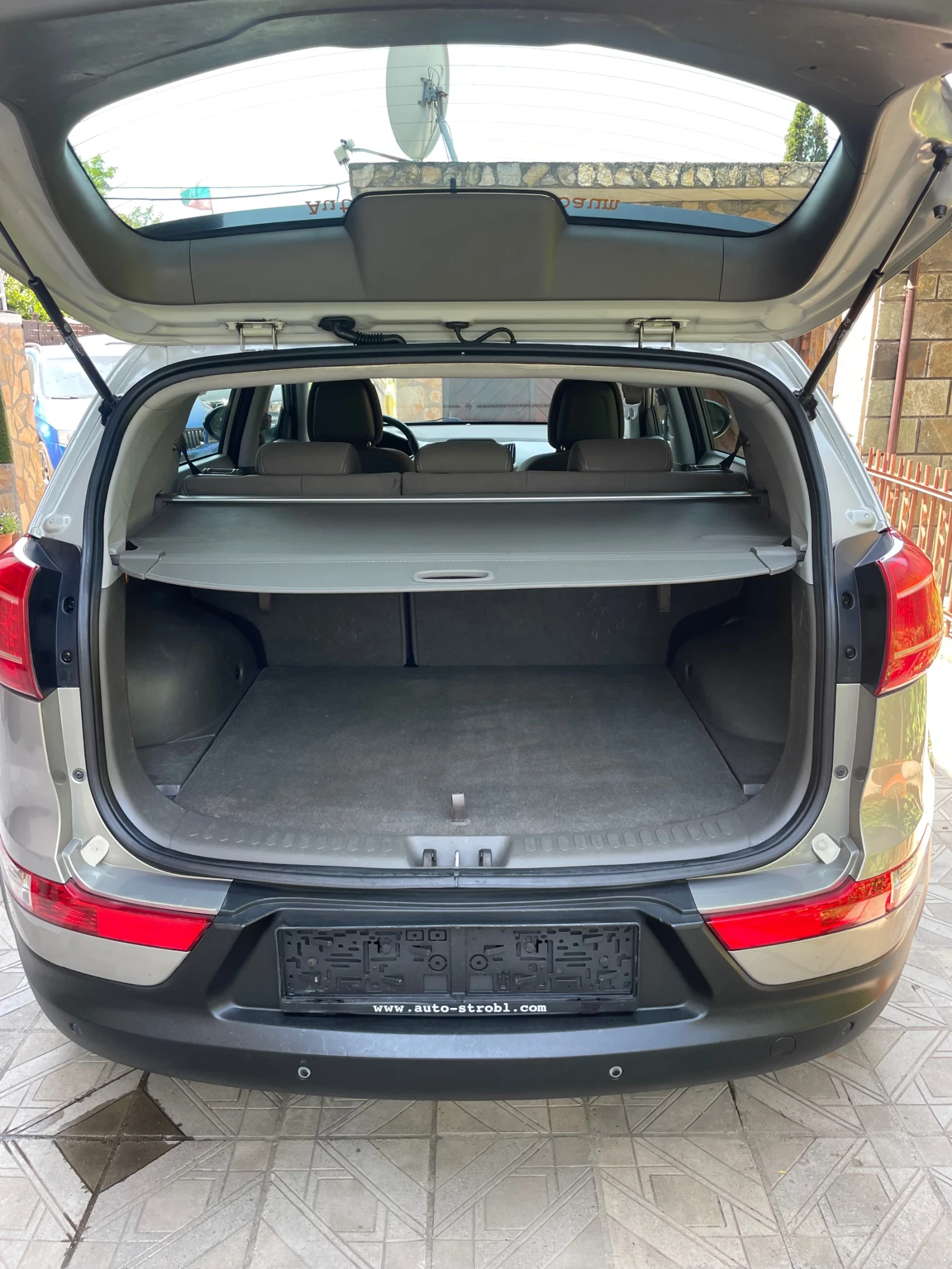Kia Sportage 2.0CRDI* ACTIVE* 4X4*  - изображение 7