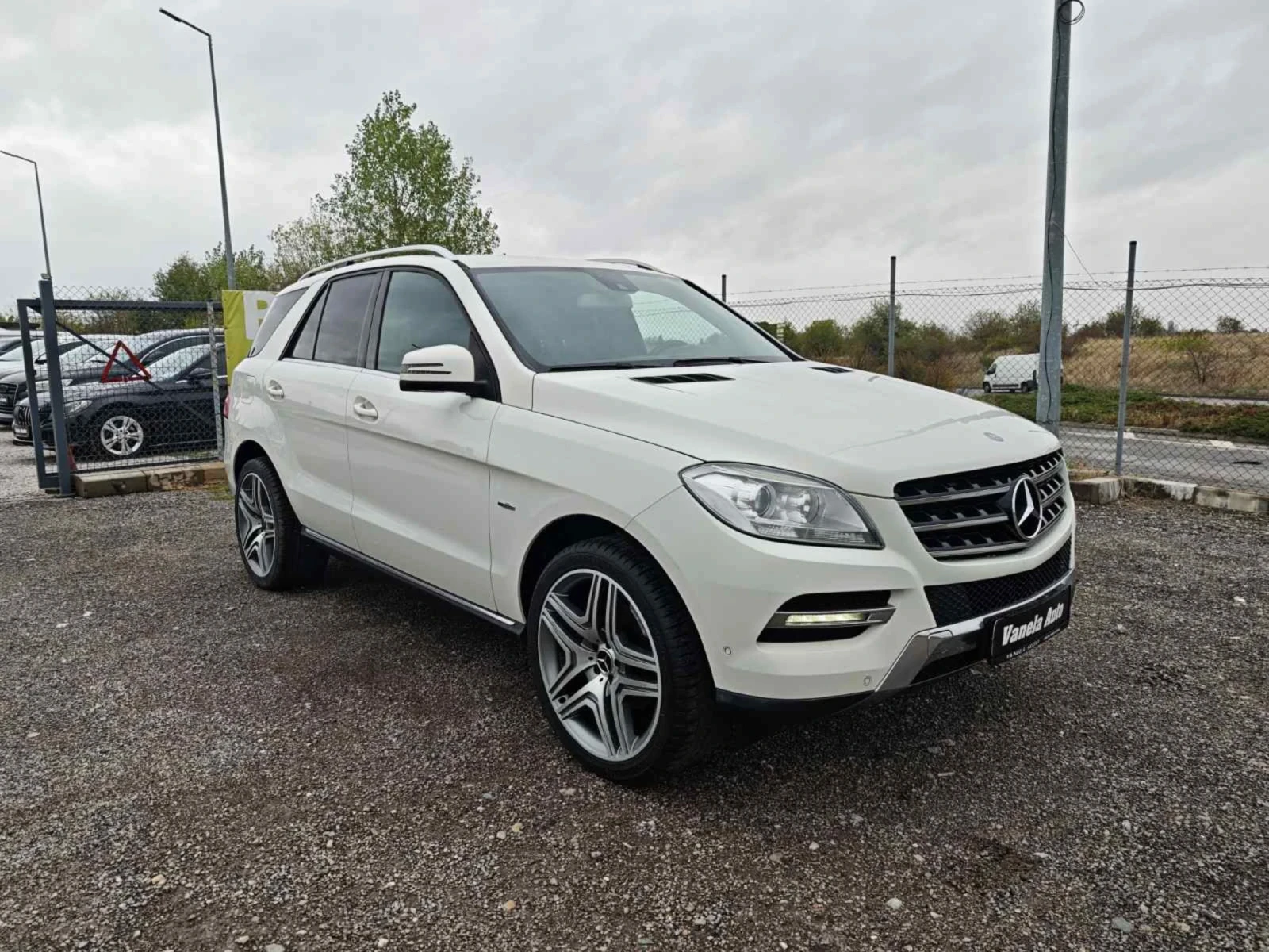 Mercedes-Benz ML 350 EXCLUSIVE AMG - изображение 3