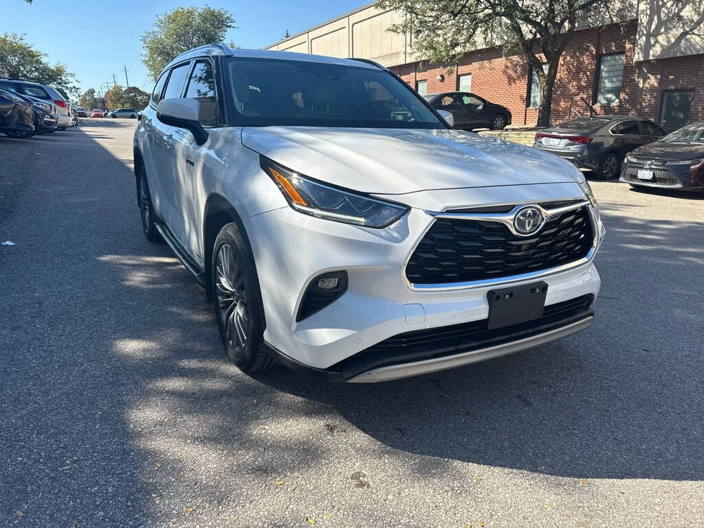 Toyota Highlander Hybrid Platinum PANO* CAM* ОБДУХВАНЕ* BLINDSPOT*  - изображение 2