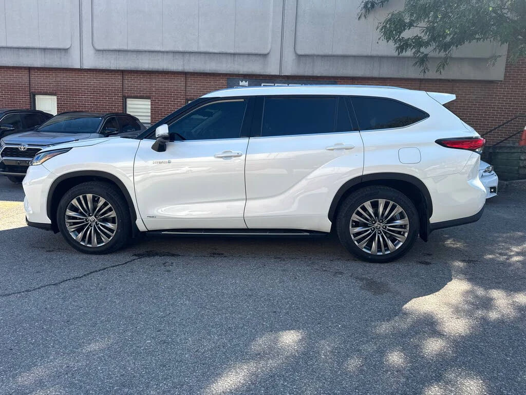 Toyota Highlander Hybrid Platinum PANO* CAM* ОБДУХВАНЕ* BLINDSPOT*  - изображение 3