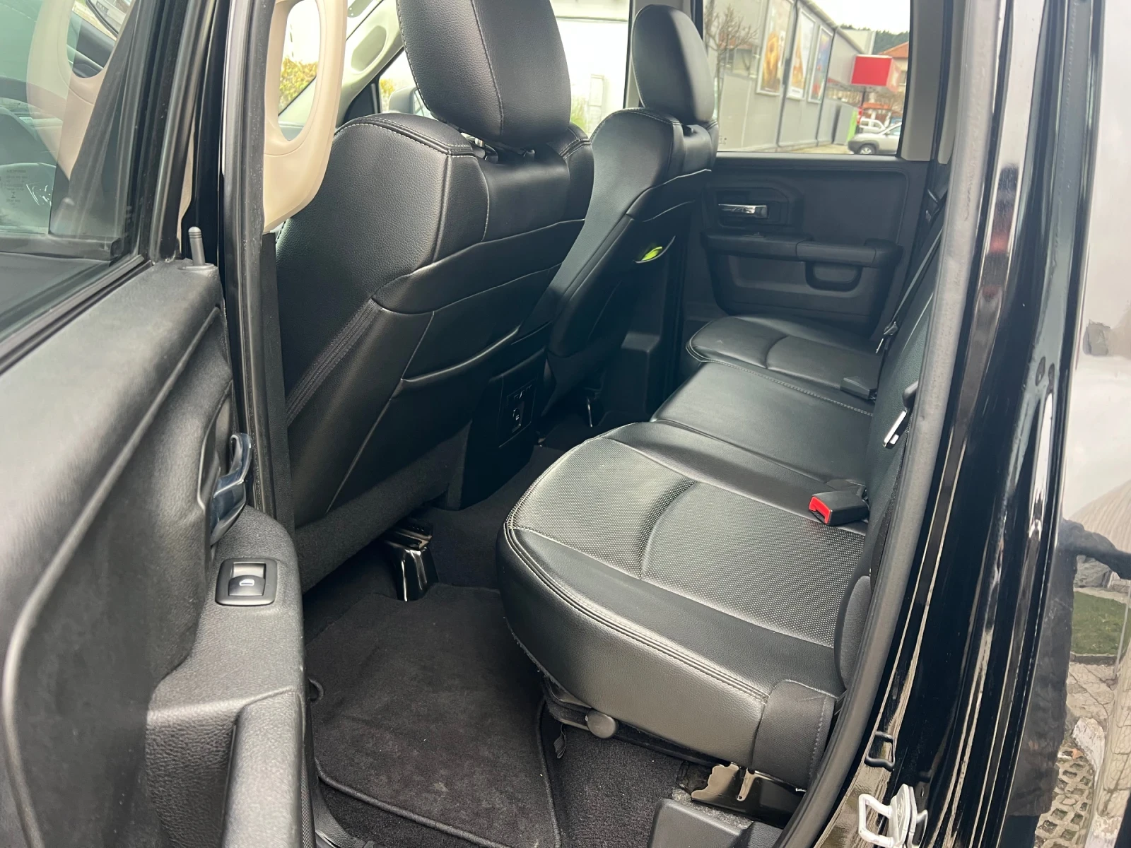 Dodge RAM 1500 Sport 5.7hemi Европейски - изображение 9