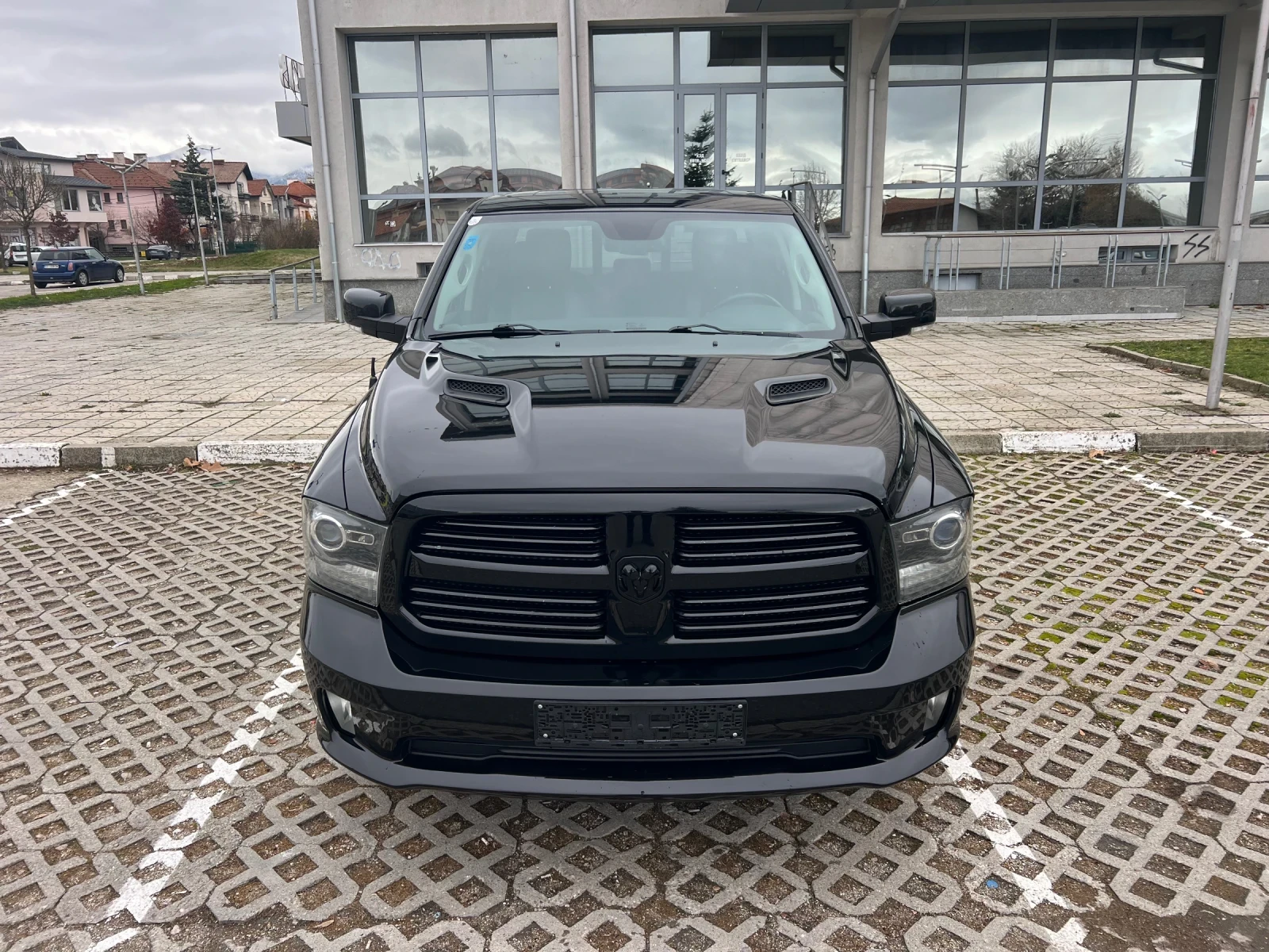 Dodge RAM 1500 Sport 5.7hemi Европейски - изображение 5