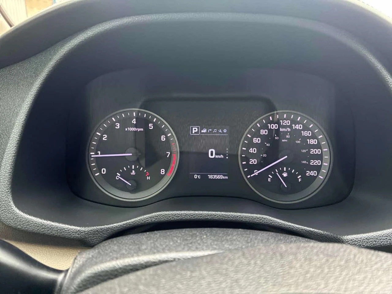 Hyundai Tucson * Luxury * ПОДГРЕВ * ОТ ПРЕДСТАВИТЕЛСТВО, снимка 8 - Автомобили и джипове - 54111129