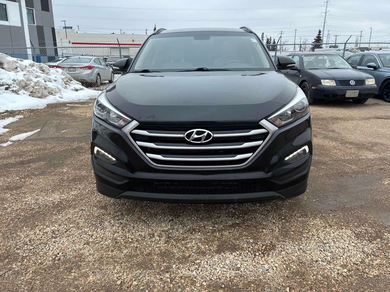 Hyundai Tucson * Luxury * ПОДГРЕВ * ОТ ПРЕДСТАВИТЕЛСТВО, снимка 2 - Автомобили и джипове - 54111129