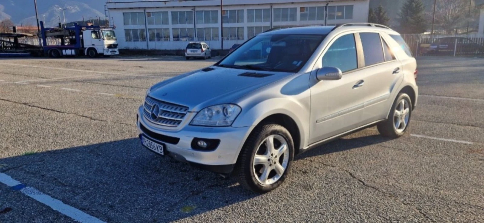 Mercedes-Benz ML 320, снимка 2 - Автомобили и джипове - 54240141