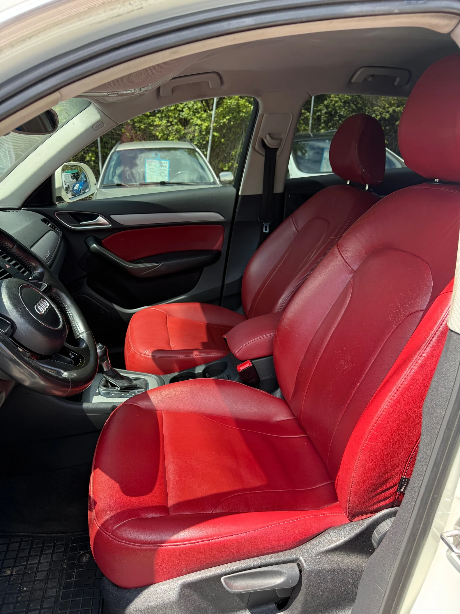 Audi Q3 2.0TDI / QUATTRO, снимка 10 - Автомобили и джипове - 54410989