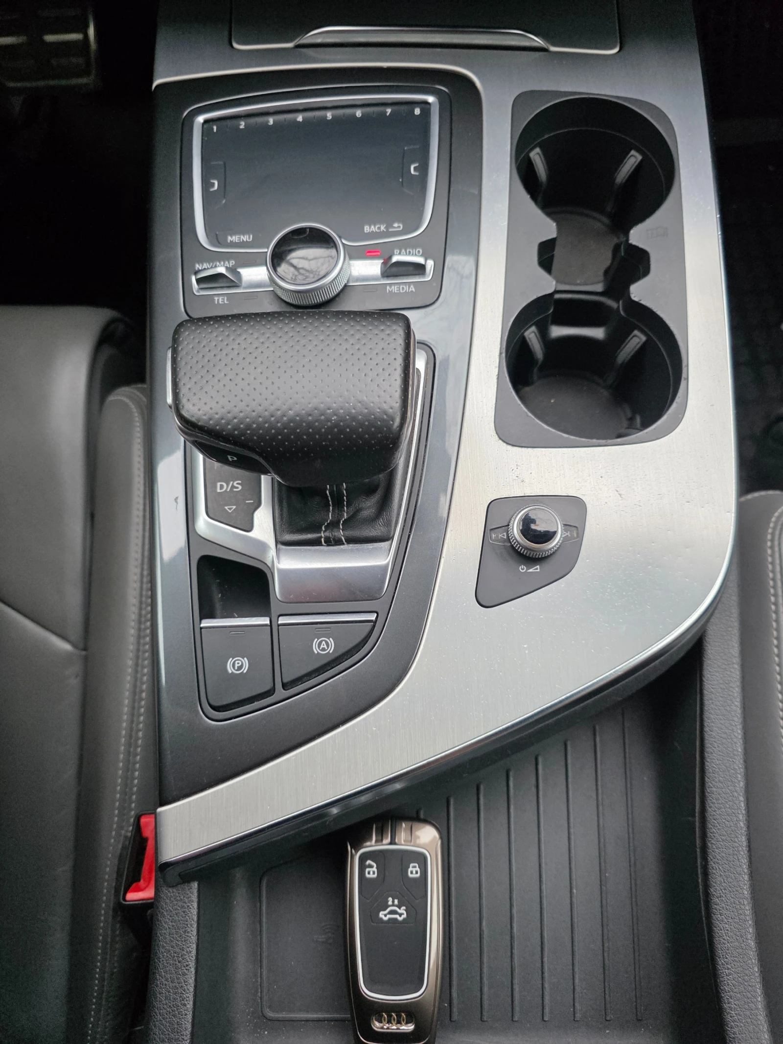 Audi Q7 3.0TDI S-line, снимка 10 - Автомобили и джипове - 54542263