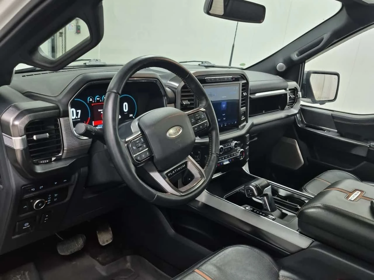 Ford F150 * PLATINUM CREW CAB STD BED * CARFAX * ПОДГРЕВИ, снимка 2 - Автомобили и джипове - 54596923