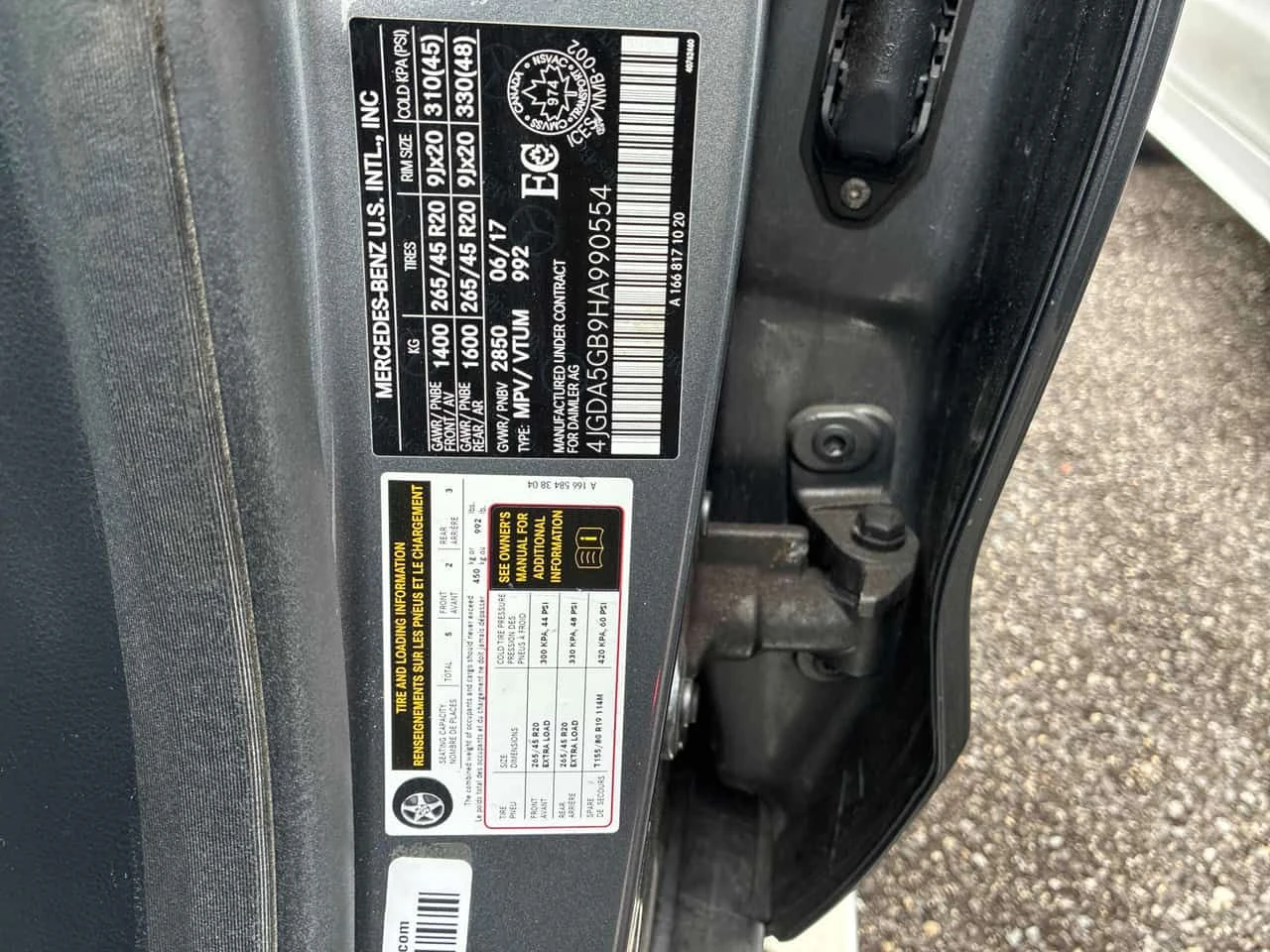 Mercedes-Benz GLE 400 * CARFAX * ОПЦИЯ ЗА ФИНАНСИРАНЕ, снимка 10 - Автомобили и джипове - 55631677