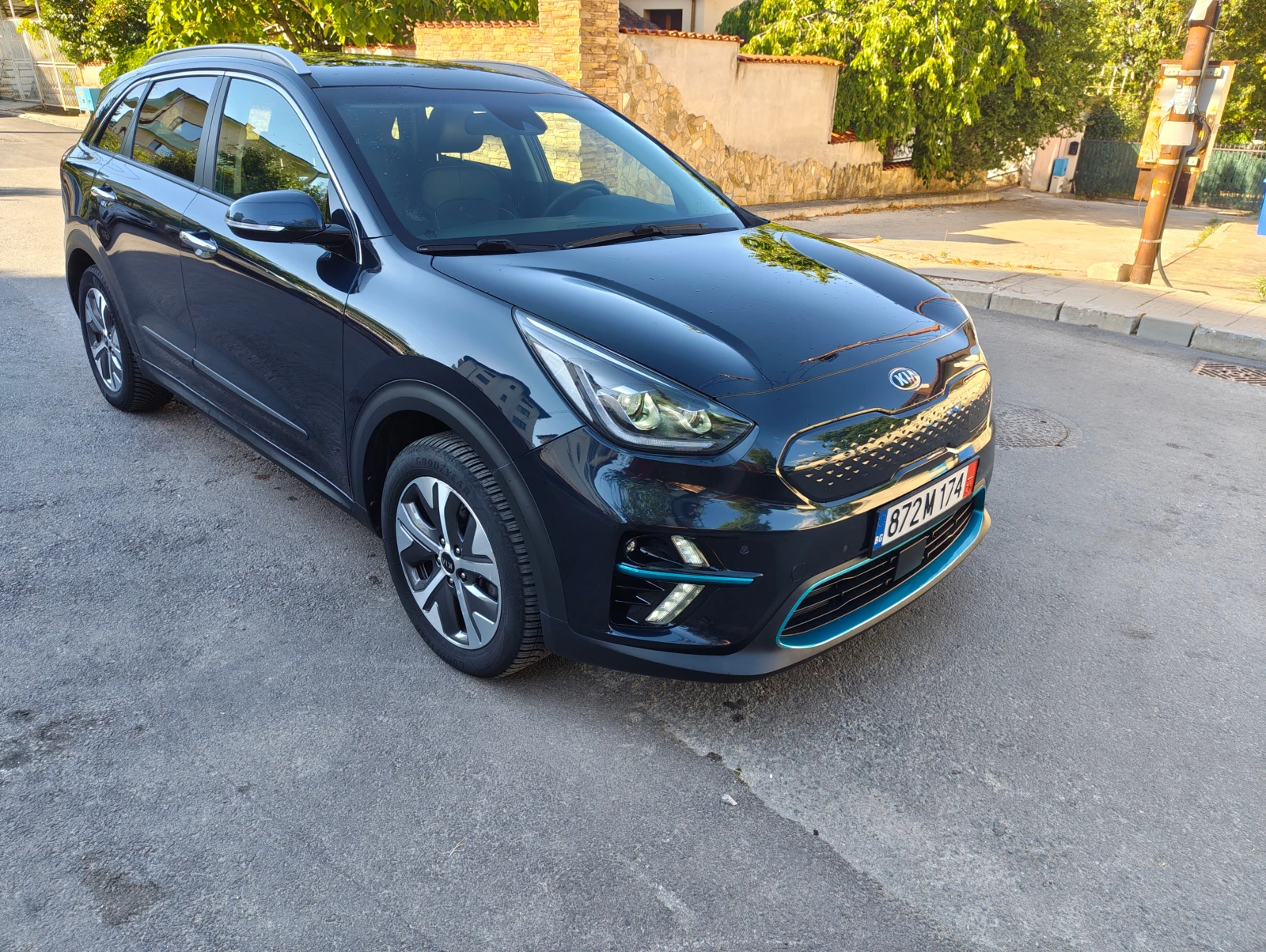Kia Niro 65KWh* SOH 100%* EXECUTIVE LINE* LED* , снимка 4 - Автомобили и джипове - 55674476
