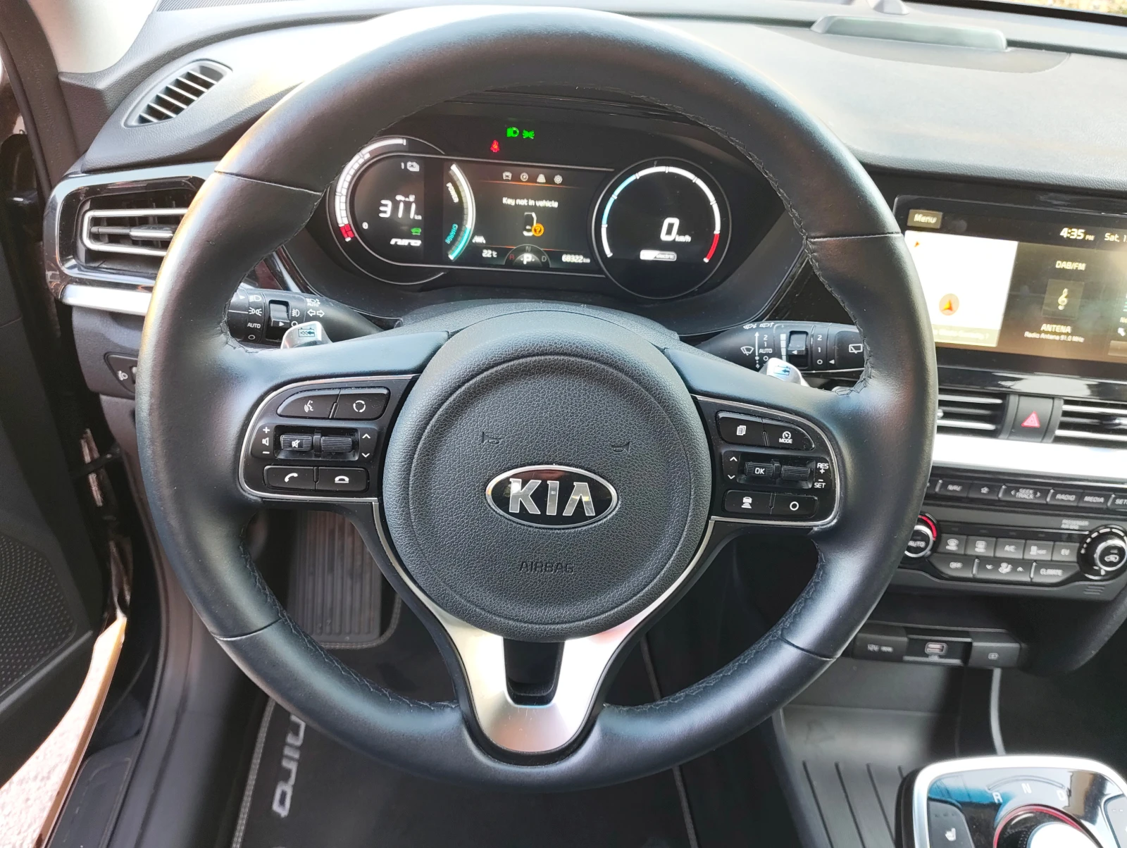 Kia Niro 65KWh* SOH 100%* EXECUTIVE LINE* LED* , снимка 8 - Автомобили и джипове - 55674476