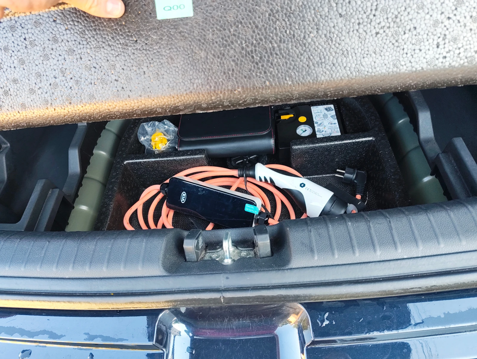 Kia Niro 65KWh* SOH 100%* EXECUTIVE LINE* LED* , снимка 16 - Автомобили и джипове - 55674476