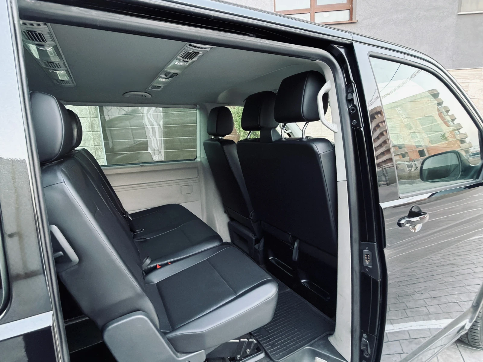VW T6 2.0TDI 150ps DSG MAXI 8+ 1 ЛИЗИНГ, снимка 8 - Бусове и автобуси - 55844414