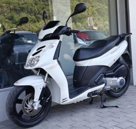 Aprilia Sr SportCity 125 Cube, снимка 6
