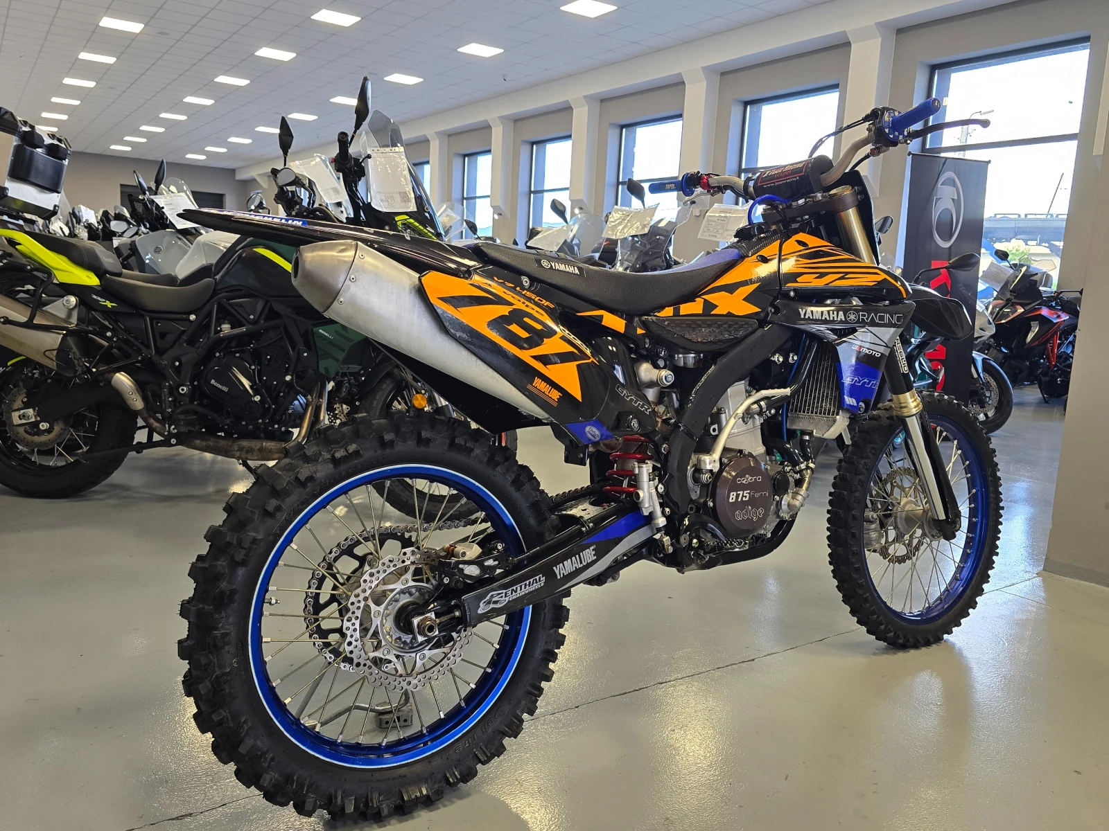 Yamaha Yzf 450cc, Топ състояние, 2016г., снимка 3 - Мотоциклети и мототехника - 55102878