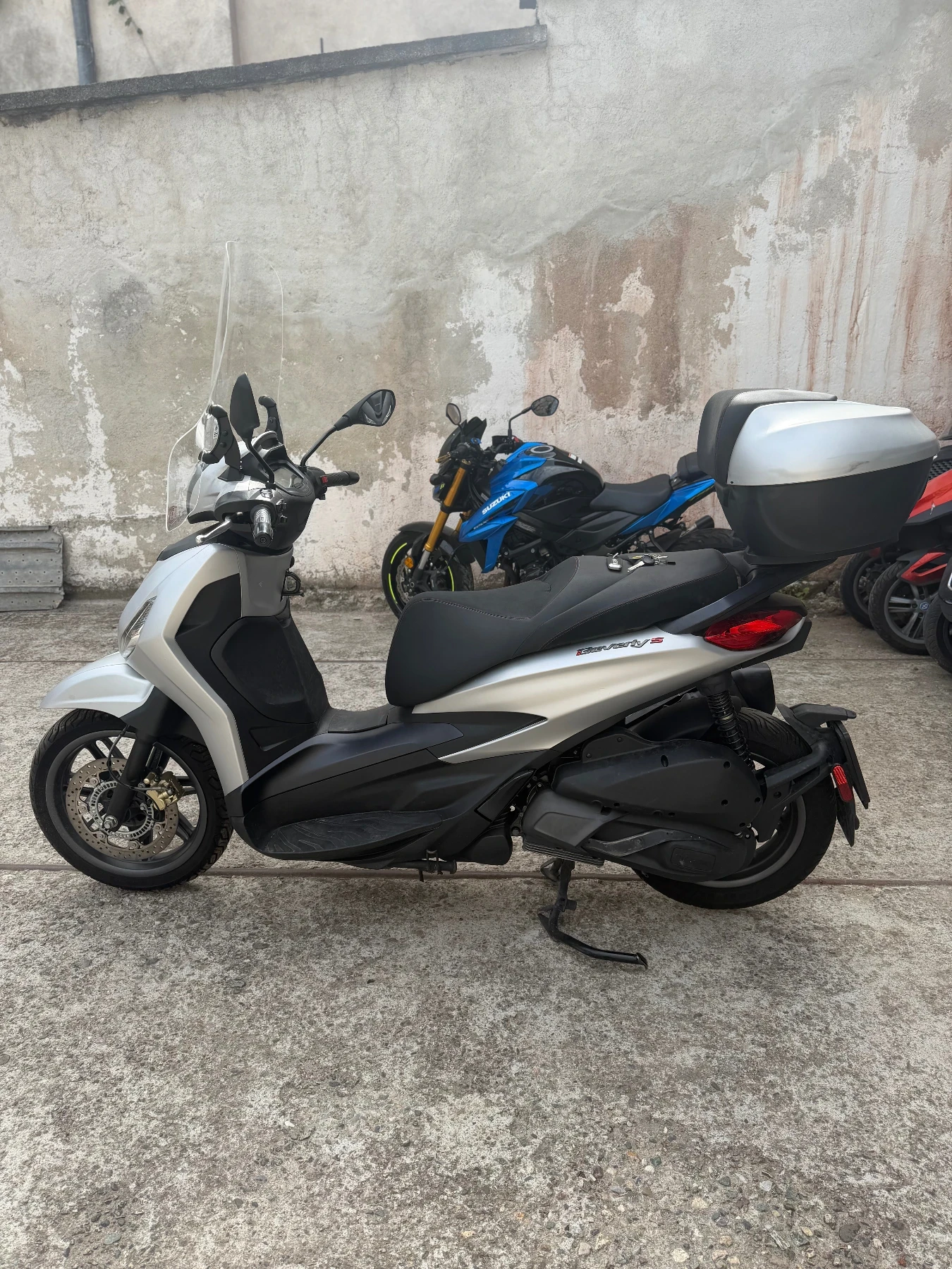 Piaggio Beverly 300 HPE, снимка 3 - Мотоциклети и мототехника - 56081863