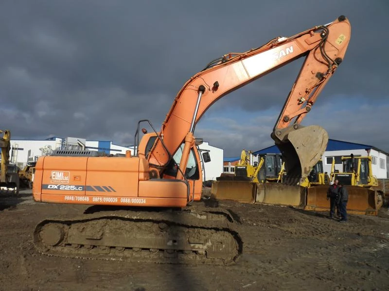 Багер Друга марка DOOSAN DX225LC, снимка 2 - Индустриална техника - 30156514