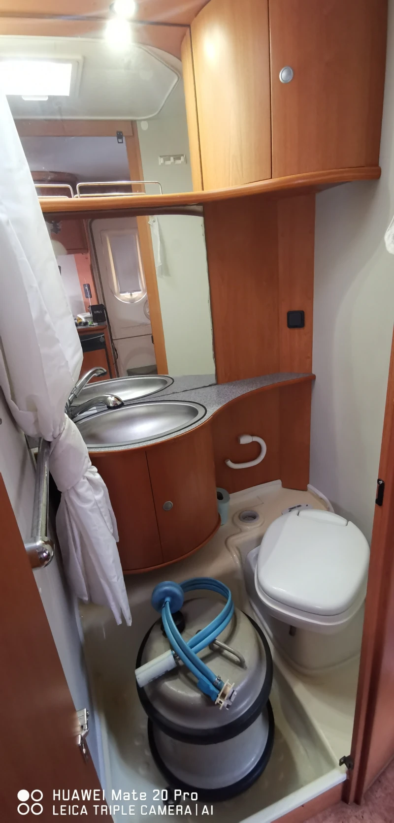 Каравана Dethleffs Camper, снимка 16 - Каравани и кемпери - 53489411