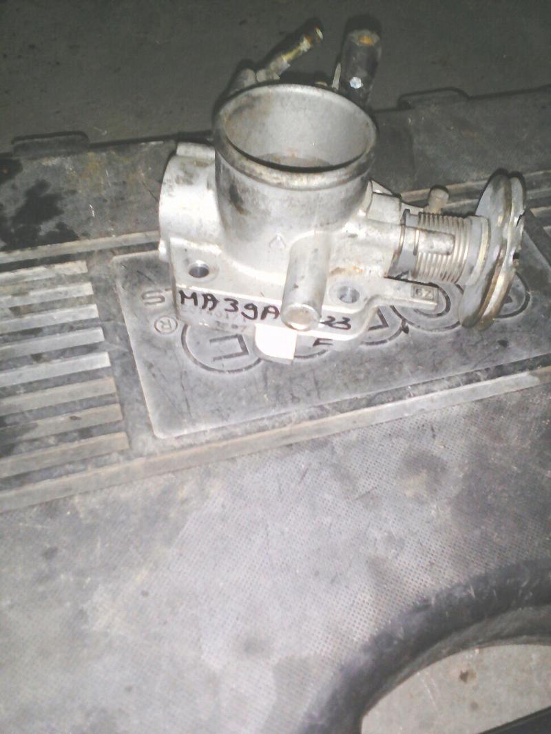 Двигател за Mazda 323, снимка 1 - Части - 17864862